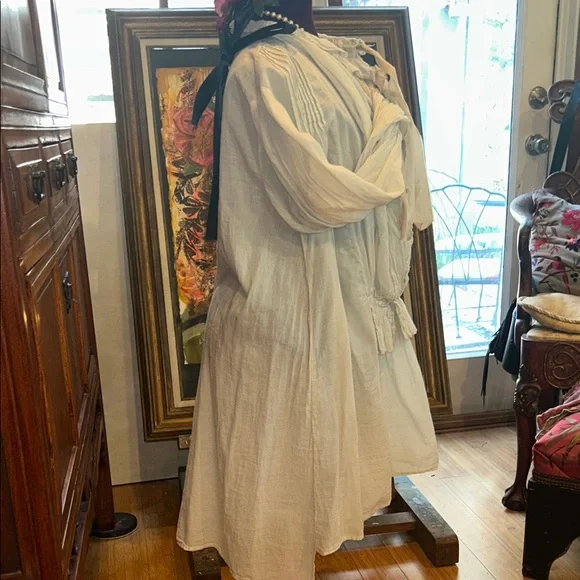 Magnolia Pearl Cream Poets Blouse - Picture 6 of 8